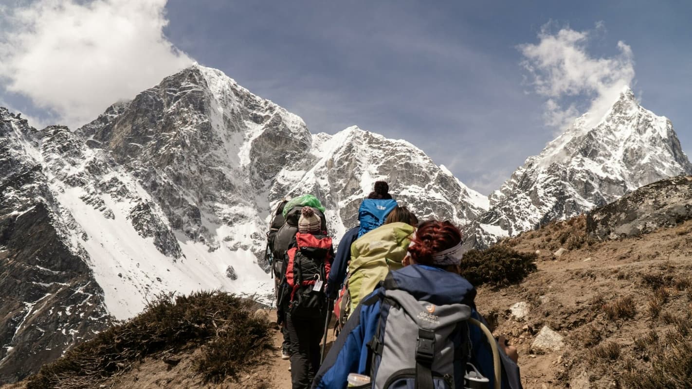 What Attracts People to Betting on Mountaineering?